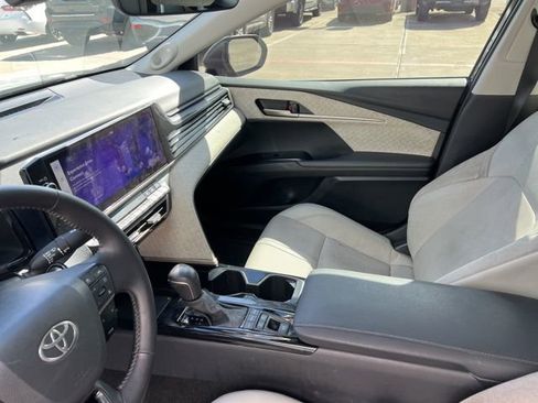 Used 2025 Toyota Camry XLE w/ Premium Package FWD image 11