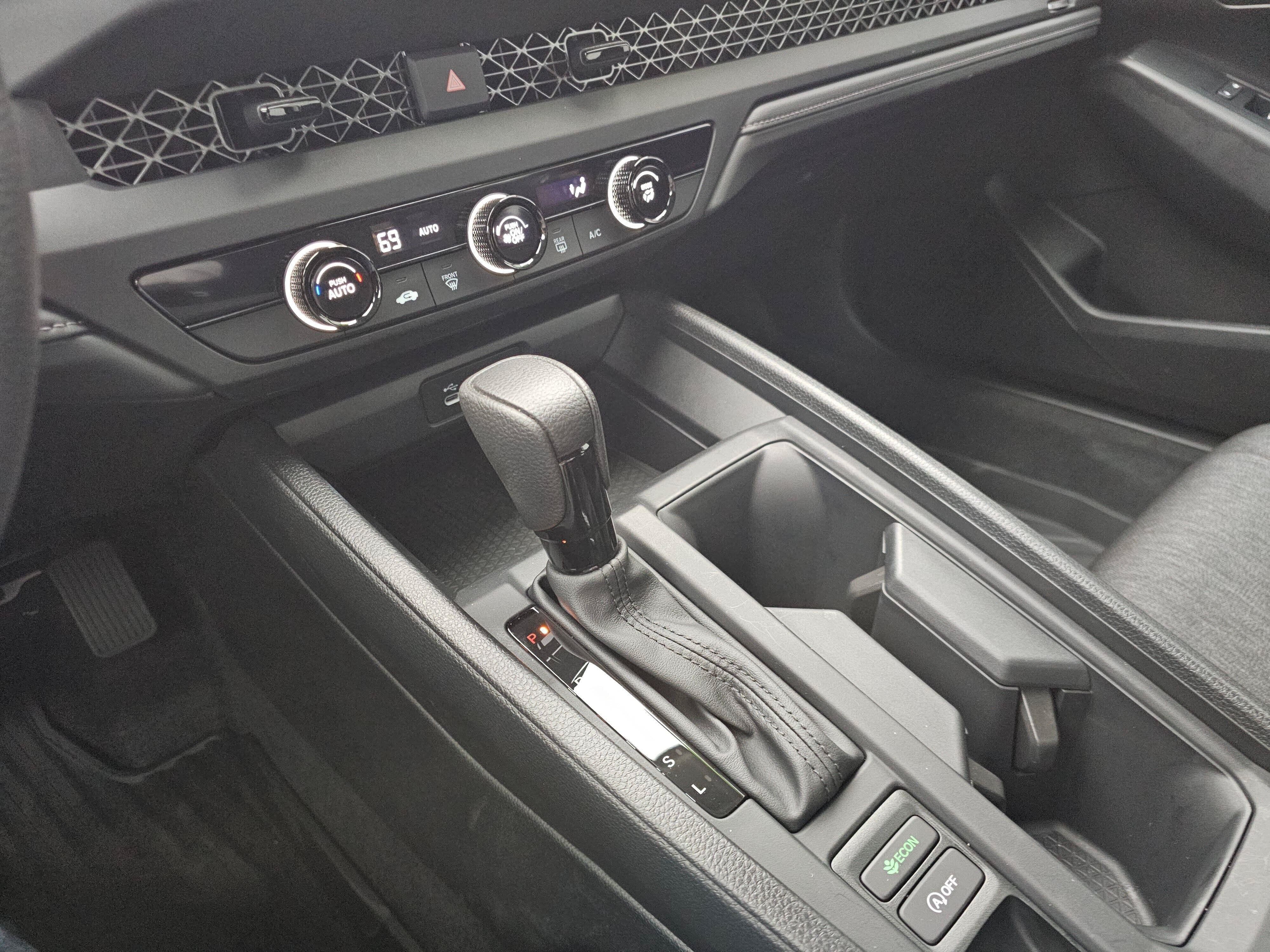 Used 2025 Honda Accord LX image 28