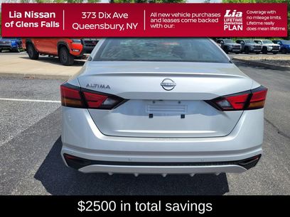 New 2025 Nissan Altima 2.5 SV