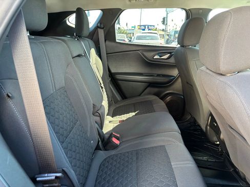 Used 2020 Chevrolet Blazer LT image 31