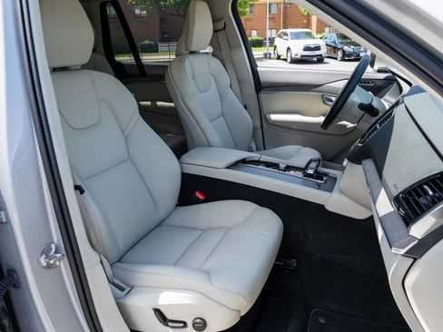 Used 2024 Volvo XC90 T8 Plus w/ Protection Package Premier AWD/4WD image 28