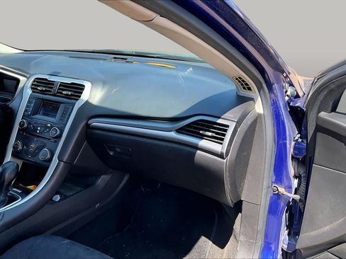 Used 2014 Ford Fusion SE FWD image 15