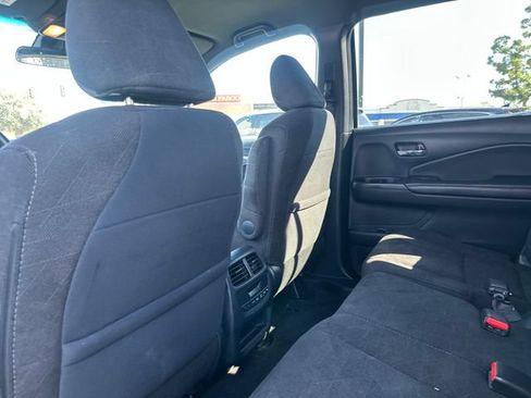 Used 2022 Honda Pilot Sport image 21