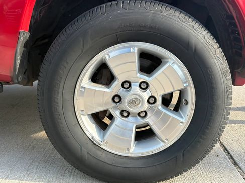 Used 2011 Toyota Tacoma PreRunner w/ TRD Sport Pkg RWD image 28