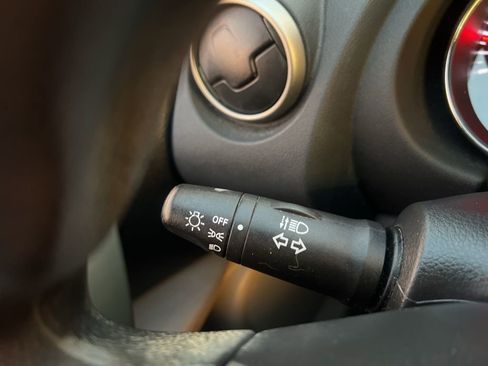 Used 2013 Nissan Rogue SV image 14