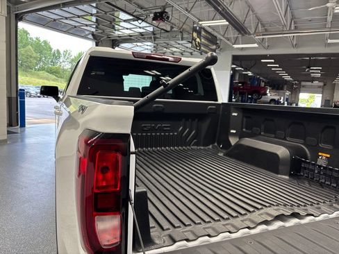 Used 2024 GMC Sierra 1500 Elevation AWD/4WD image 48