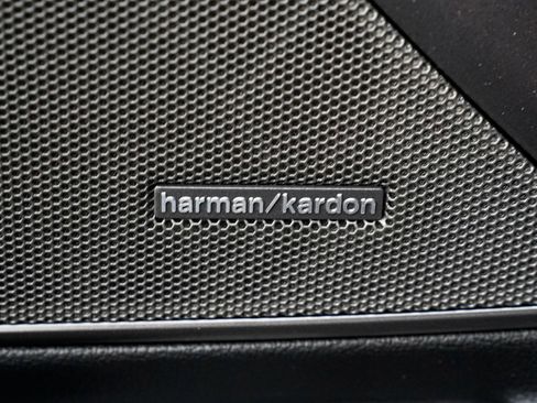 Used 2023 BMW M3 Competition w/ Executive Package image 9