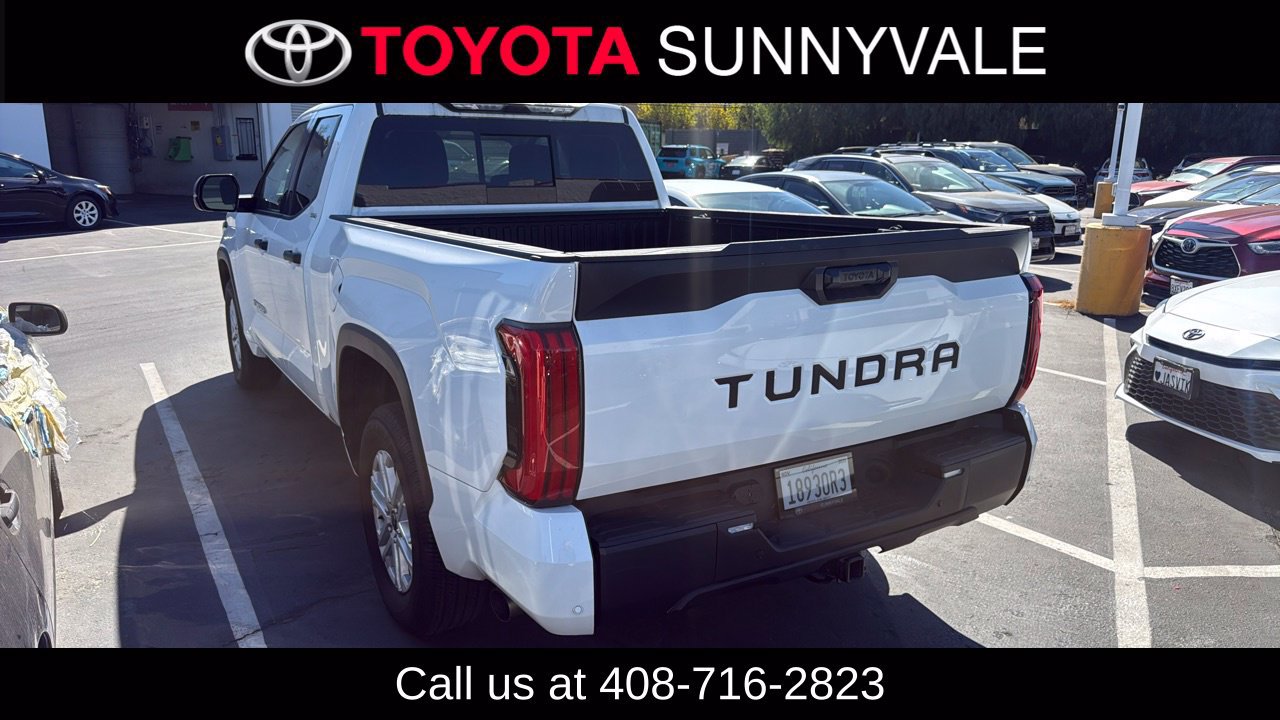 Used 2022 Toyota Tundra SR5 w/ SR5 Convenience Package RWD image 2