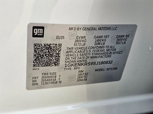 Used 2025 GMC Acadia Elevation FWD image 32