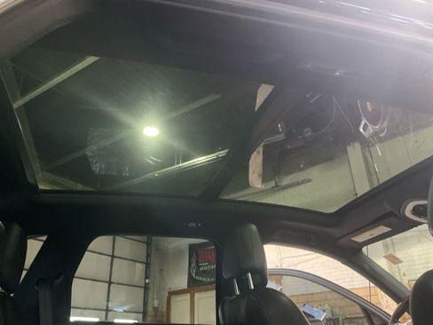 Used 2014 Porsche Cayenne S image 16