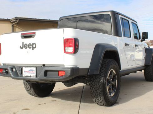 Used 2023 Jeep Gladiator Sport image 22