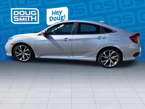 Used 2020 Honda Civic Touring image 2