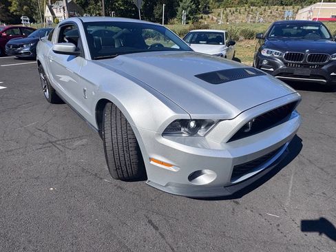 Used 2010 Ford Mustang Shelby GT500 image 8