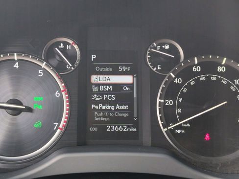 Used 2023 Lexus GX 460 Premium image 17