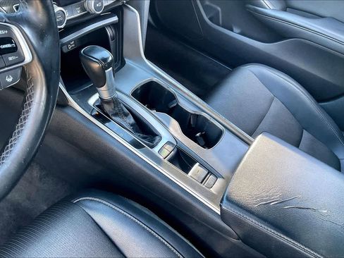 Used 2018 Honda Accord Sport image 16