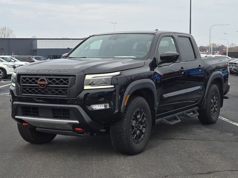 Used 2022 Nissan Frontier PRO-4X w/ Pro-4X Premium Package image 1