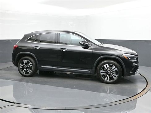 New 2025 Mercedes-Benz GLA 250 image 16