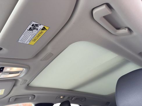 Certified 2025 Volvo XC60 B5 Plus image 10