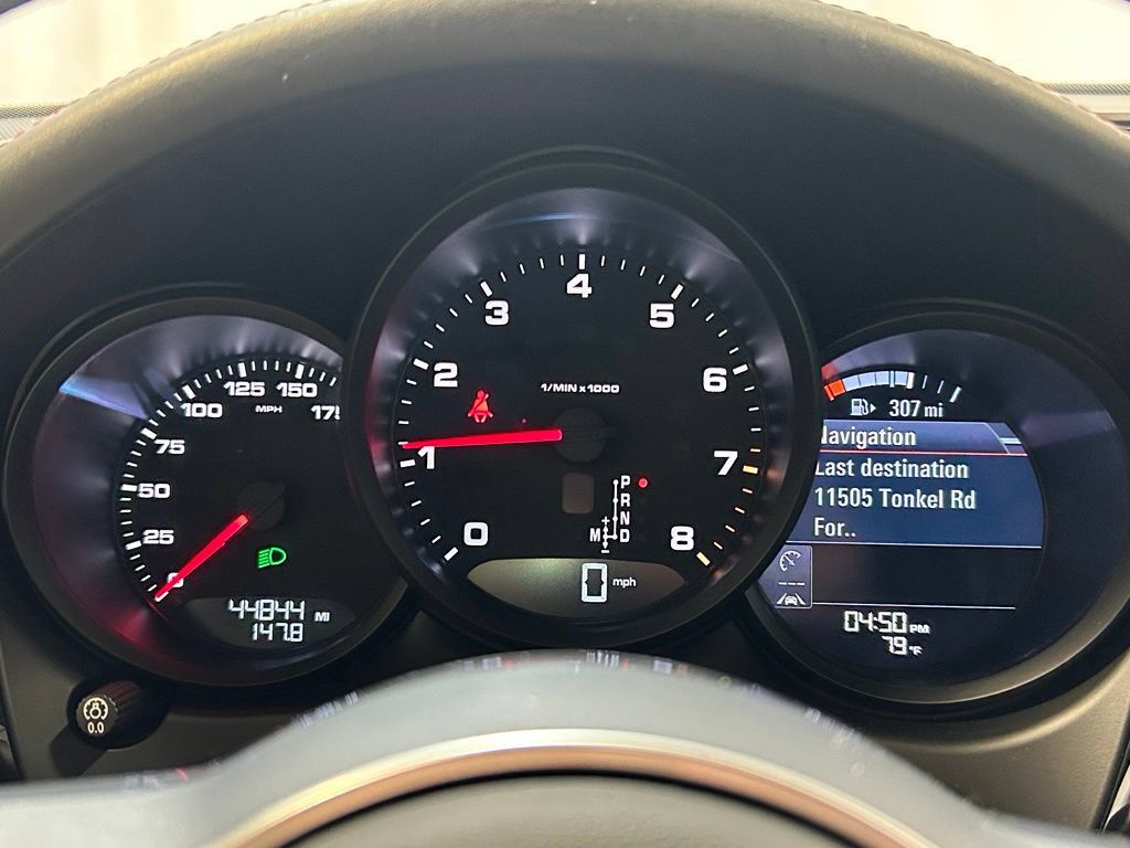 Certified 2021 Porsche Macan AWD/4WD image 14