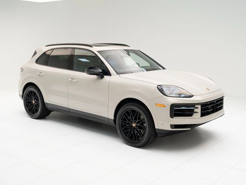 New 2026 Porsche Cayenne image 7