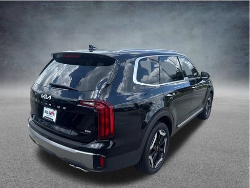 Used 2025 Kia Telluride S AWD/4WD image 9