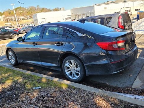 Certified 2018 Honda Accord LX image 3