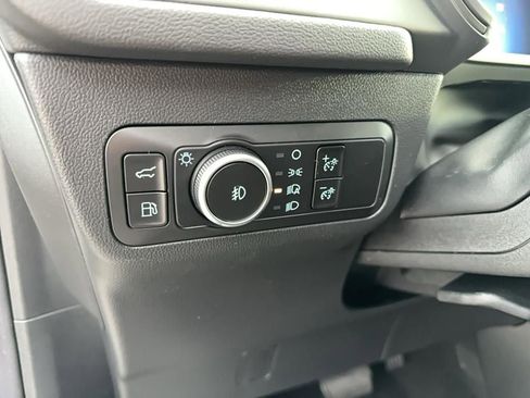 New 2025 Ford Escape SE FWD image 15