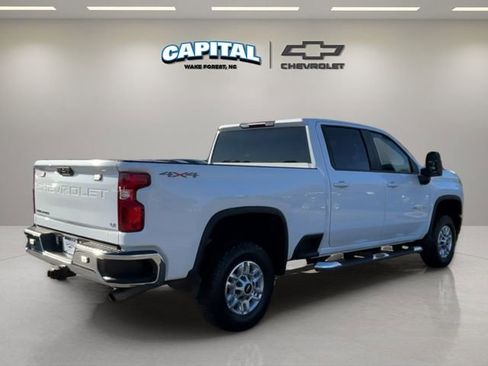 Used 2022 Chevrolet Silverado 2500 LT image 5