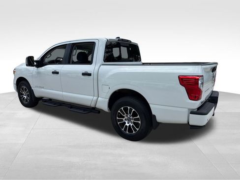 Certified 2024 Nissan Titan SV w/ SV Convenience Package AWD/4WD image 5
