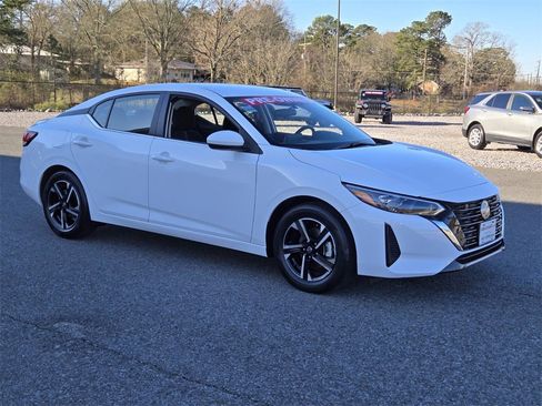 Used 2025 Nissan Sentra SV image 7