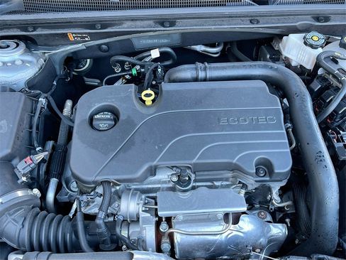 Used 2024 Chevrolet Malibu LT image 31