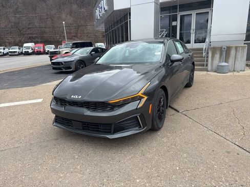 New 2026 Kia K5 LXS FWD image 3