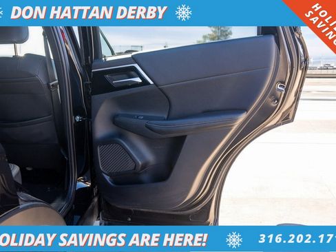 Used 2022 Mitsubishi Outlander SE image 26