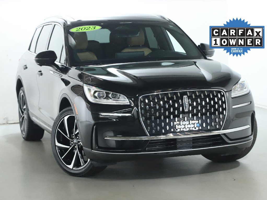 Used 2023 Lincoln Corsair Reserve w/ Equipment Group 201A AWD/4WD image 2