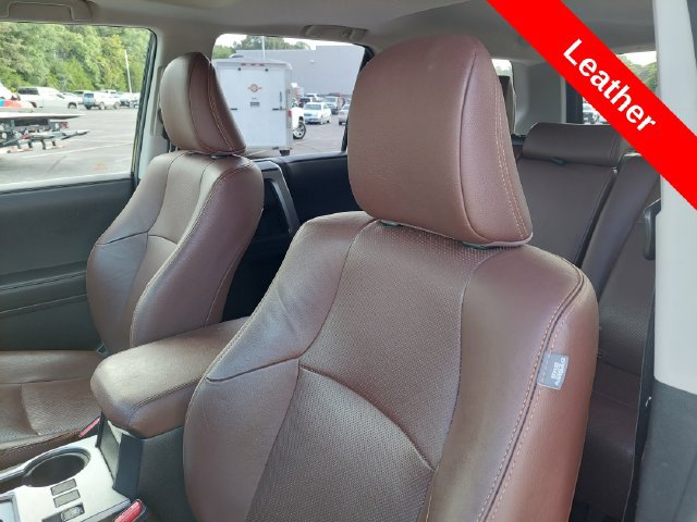 Used 2020 Toyota 4Runner Limited AWD/4WD image 6