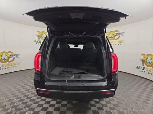 Certified 2023 GMC Yukon XL AT4 AWD/4WD image 33