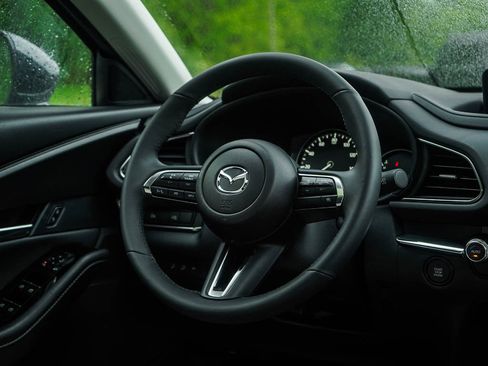 Certified 2025 MAZDA CX-30 AWD 2.5 S w/ Preferred Package image 15