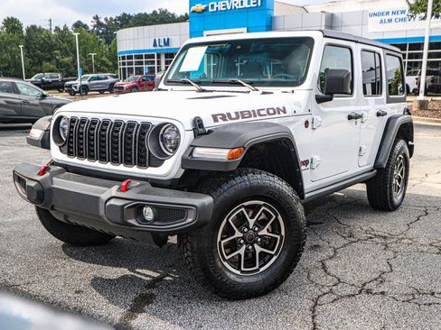 Used 2024 Jeep Wrangler Unlimited Rubicon image 2