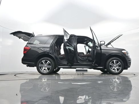 Used 2023 Ford Expedition Limited image 45