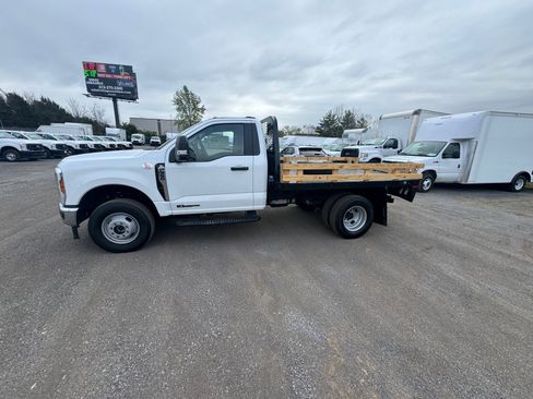 New 2026 Ford F350 XL w/ XL Chrome Package image 2