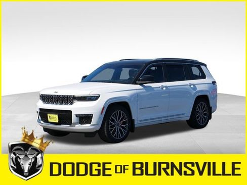 Used 2023 Jeep Grand Cherokee L Summit AWD/4WD image 3