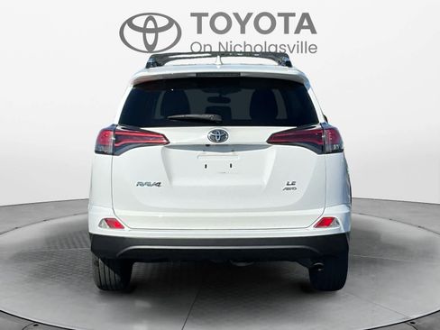 Used 2016 Toyota RAV4 LE AWD/4WD image 5