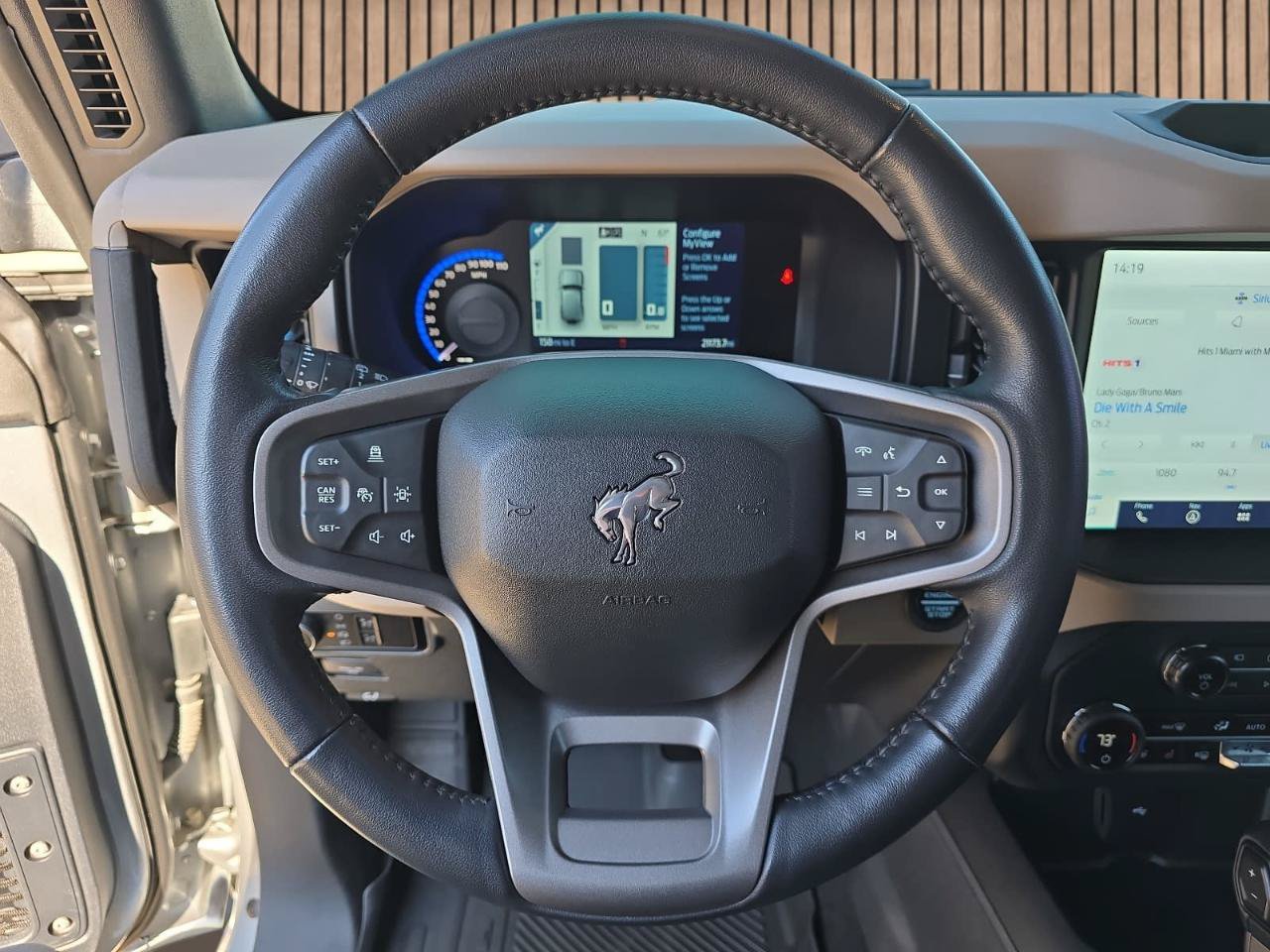 Used 2023 Ford Bronco Wildtrak AWD/4WD image 16