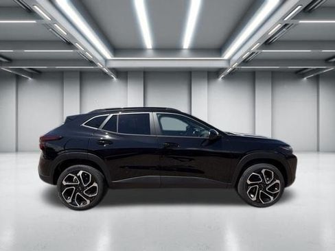 New 2026 Chevrolet Trax RS w/ Driver Confidence Package FWD image 1
