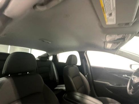 Used 2020 Chevrolet Malibu LT image 28