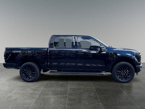 Used 2025 Ford F150 Lariat AWD/4WD image 10