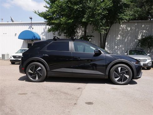 Certified 2025 Hyundai Ioniq 5 SEL image 4