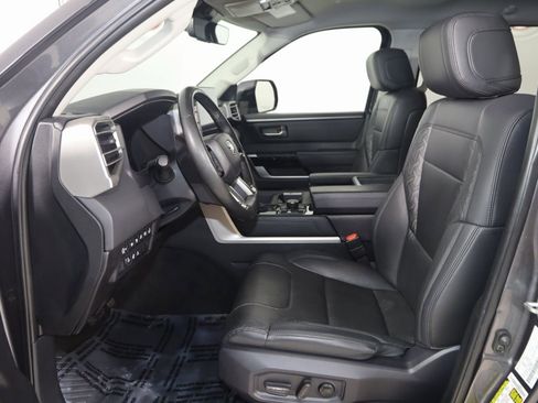 Used 2023 Toyota Tundra Limited image 11