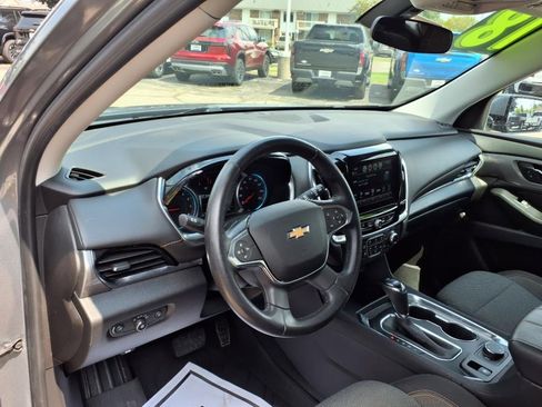 Used 2018 Chevrolet Traverse LT w/ LPO, Floor Liner Package image 11