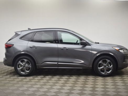 Used 2024 Ford Escape ST-Line image 13